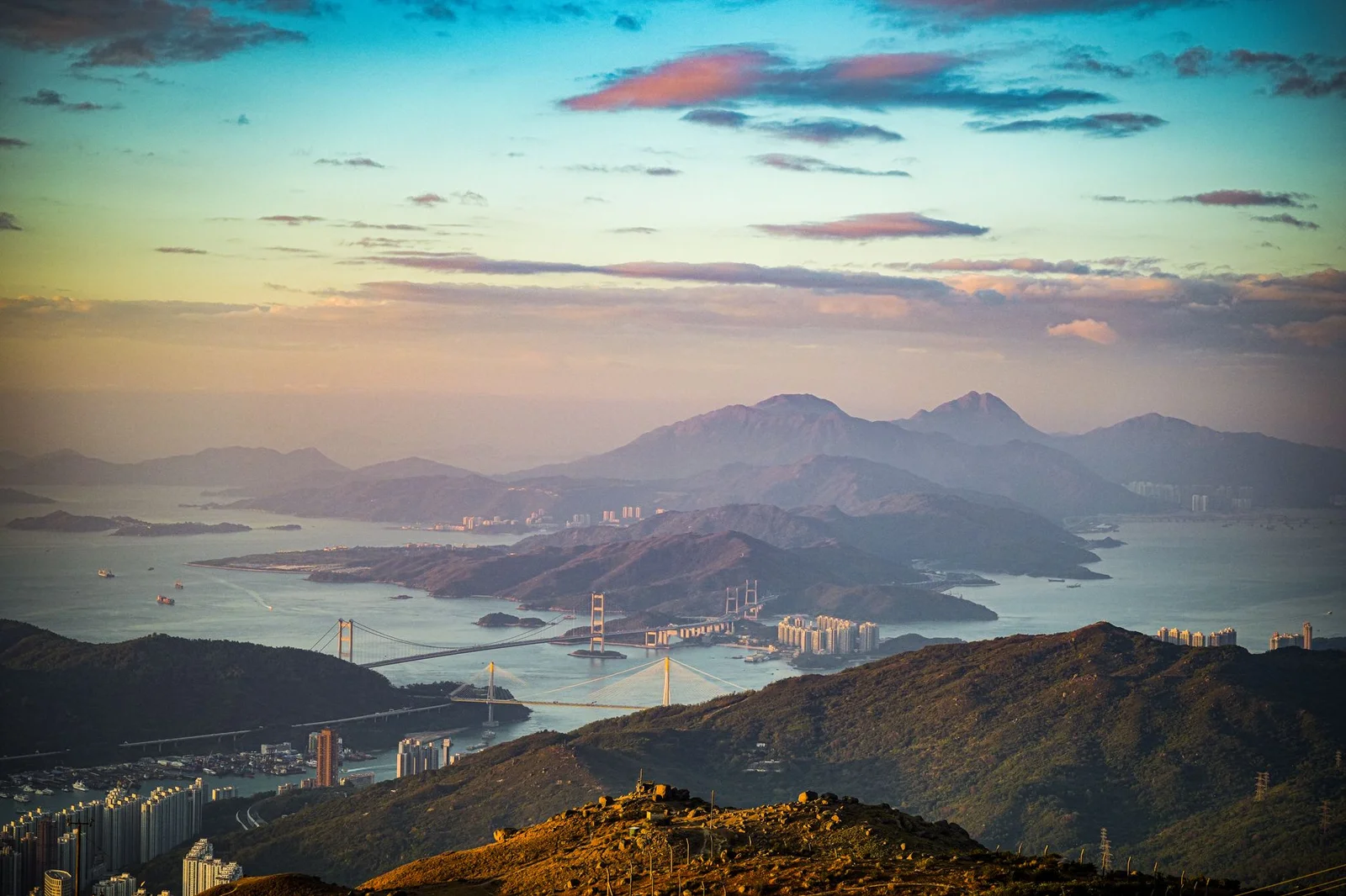 Hong Kong – Dingding Tram – Shopping Tour 4N3Đ