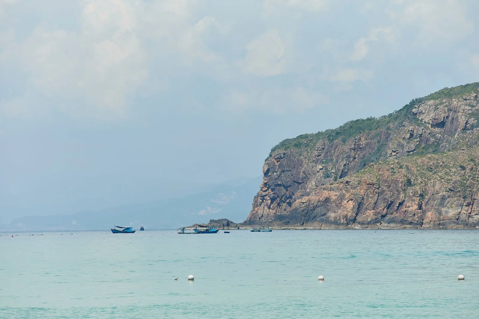 Hà Nội – Quy Nhơn – Tuy Hòa – Quy Nhơn – Hà Nội 4N3Đ