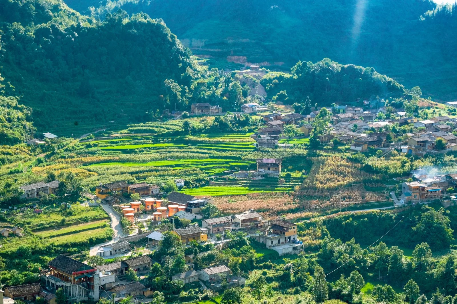 Nam Ninh – Lệ Ba – Hạ Tư Cổ Trấn – Trấn Viễn Cổ Thành – Thiên Hộ Miêu Trại – Đô Quân 4N3Đ