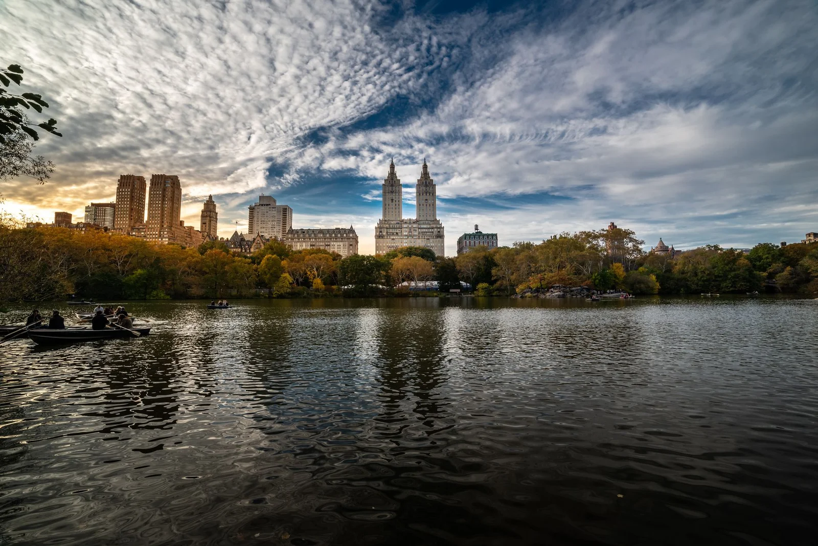 New York – Philadelphia – Delaware – Washington DC – Las Vegas – Red Rock Canyon – Los Angeles – Universal Studio – Hollywood – San Diego – San Jose – San Francisco 12N11Đ